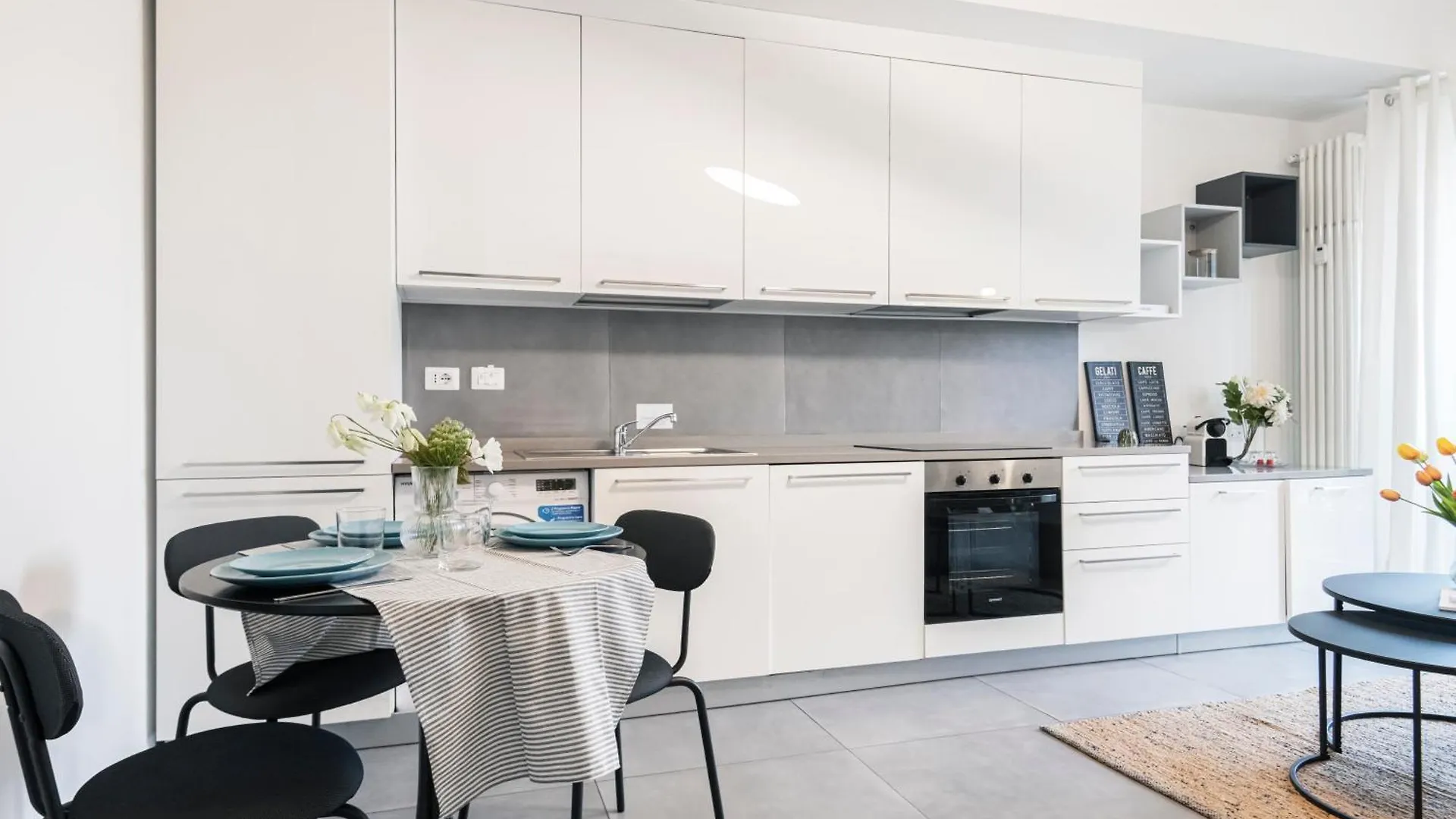 Beautiful Flat Fully Furnished In P.Ta Romana Milão 0*,